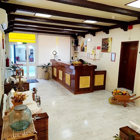 Turisticos Grande Ferragudo (Faro)